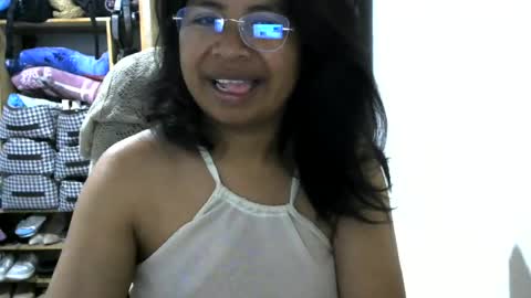 Snapshot of liora_selene chatting on June 30, 3:40 am liora online show from June 30, 3:40 am