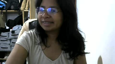 Snapshot of liora_selene chatting on July 26, 4:09 am liora online show from July 26, 4:09 am