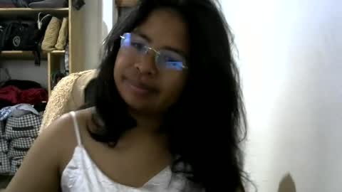 Snapshot of liora_selene chatting on July 27, 4:30 am liora online show from July 27, 4:30 am
