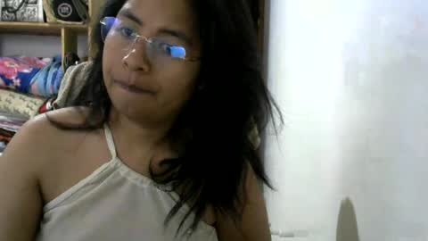 Snapshot of liora_selenex chatting on June 21, 6:27 am Liora selenex online show from June 21, 6:27 am