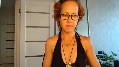 Liora Weiss online show from July 8, 7:02 am