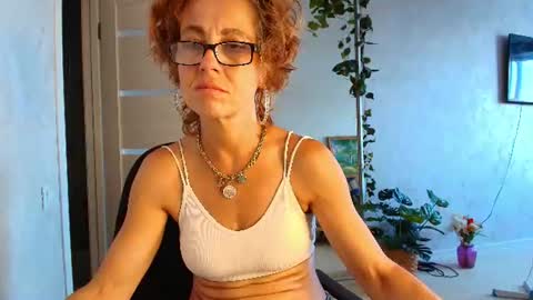 Liora Weiss online show from July 28, 12:48 pm