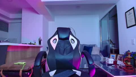 Lior Vante online show from February 11, 4:17 am