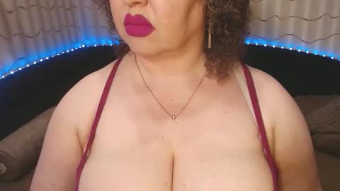 LIpsAddiction online show from April 28, 2:55 pm
