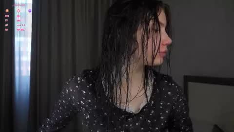 Amelia online show from July 1, 1:29 am