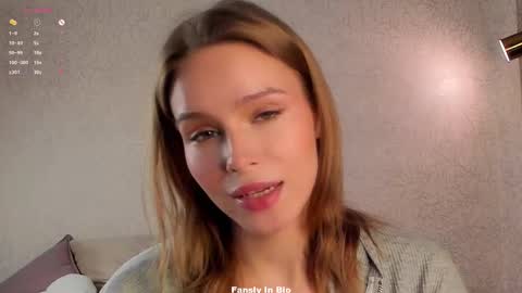 Lina online show from December 19, 1:12 am