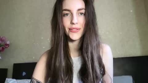 lipsylolly online show from February 23, 8:44 am