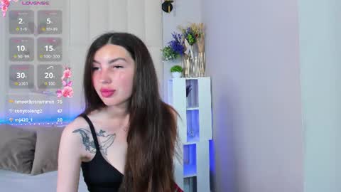 Lira revery online show from June 18, 2:45 am