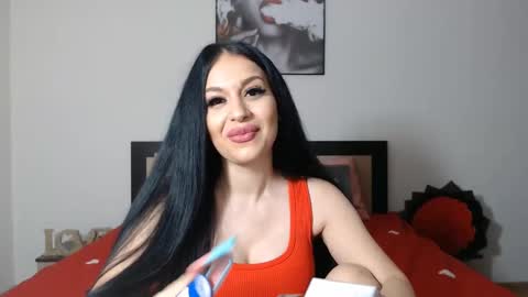 Snapshot of lisa104739 chatting on December 7, 12:19 am Lisa online show from December 7, 12:19 am