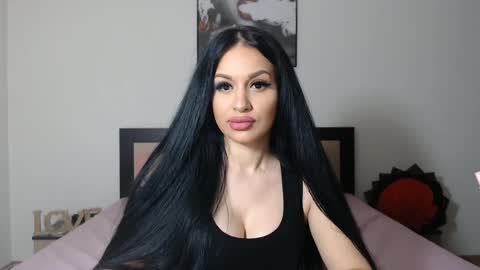 Snapshot of lisa104739 chatting on December 9, 9:05 pm Lisa online show from December 9, 9:05 pm