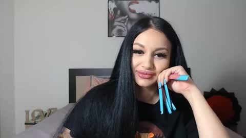 Snapshot of lisa104739 chatting on December 12, 9:15 pm Lisa online show from December 12, 9:15 pm