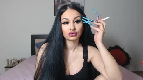 Snapshot of lisa104739 chatting on December 17, 9:05 pm Lisa online show from December 17, 9:05 pm