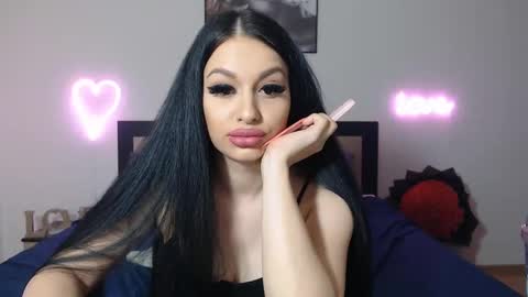 Snapshot of lisa104739 chatting on January 15, 12:51 am Lisa online show from January 15, 12:51 am