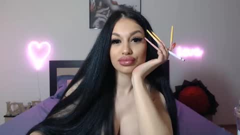 Snapshot of lisa104739 chatting on February 5, 1:47 am Lisa online show from February 5, 1:47 am