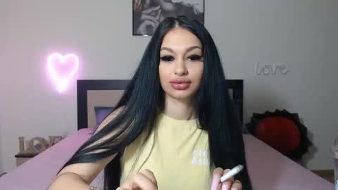 Snapshot of lisa104739 chatting on February 23, 12:08 am Lisa online show from February 23, 12:08 am