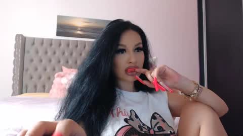 Snapshot of lisa104739 chatting on November 26, 9:05 pm Lisa online show from November 26, 9:05 pm