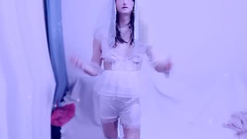 Snapshot of lisa9906 chatting on January 1, 2:52 pm lisaxxy online show from January 1, 2:52 pm