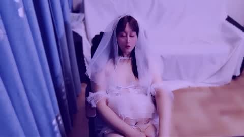 Snapshot of lisa9906 chatting on February 2, 8:19 pm lisaxxy online show from February 2, 8:19 pm