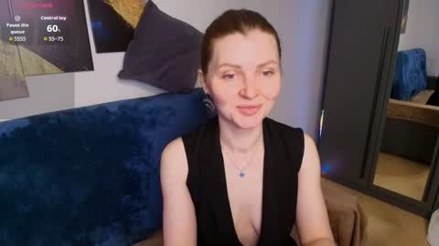 Snapshot of lisa__evans chatting on June 2, 2:24 am Lisa online show from June 2, 2:24 am