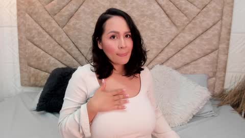 Snapshot of lisa_baker1 chatting on December 20, 2:08 am Lisa Baker online show from December 20, 2:08 am