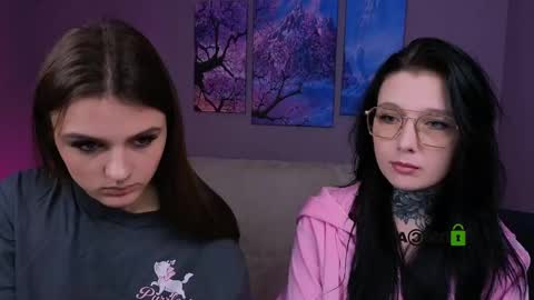 Lisa online show from November 17, 12:55 pm