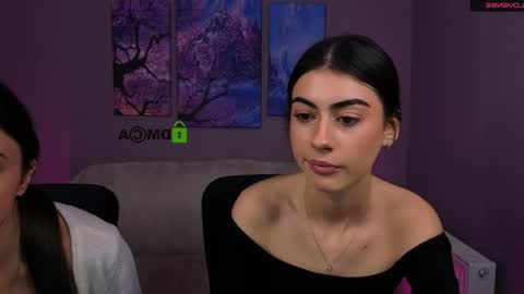 Lisa online show from November 18, 10:09 am