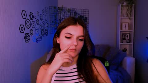 Lisa online show from December 1, 1:16 pm