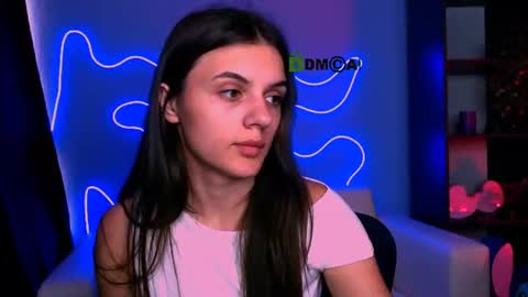 Snapshot of lisa_dark_ chatting on June 22, 10:56 am Lisa online show from June 22, 10:56 am