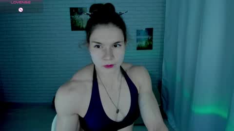 Snapshot of lisa_ree_ chatting on June 1, 3:52 am lisa online show from June 1, 3:52 am