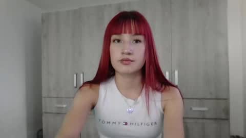 Snapshot of lisa_roberths chatting on April 1, 8:17 pm Lisa Roberths online show from April 1, 8:17 pm