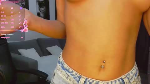 Lisa online show from November 8, 1:44 pm