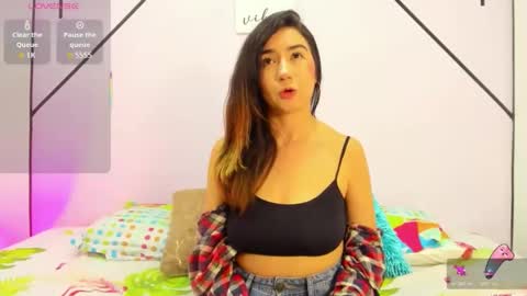 lisa white  online show from November 22, 4:11 am