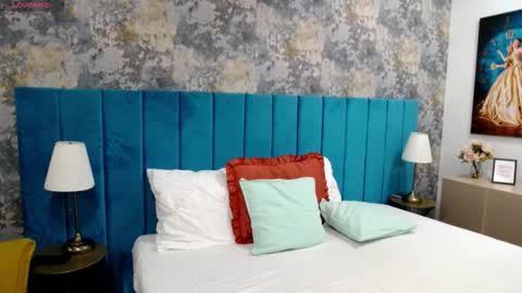 lisacroft online show from November 7, 9:09 am