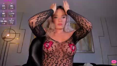 Lisa  Flowers online show from June 19, 9:57 am