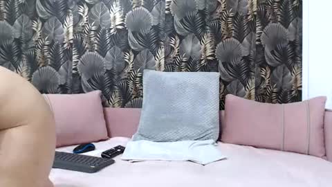 Snapshot of lisagrand chatting on June 13, 10:51 pm Lisa Grand online show from June 13, 10:51 pm