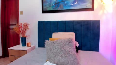 LisaHadwiin online show from December 29, 5:33 pm