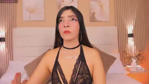 Snapshot of lisalain chatting on July 17, 12:01 pm lisa online show from July 17, 12:01 pm