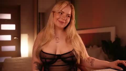 Lisa online show from June 20, 6:38 am