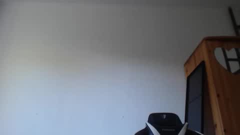 Snapshot of lisaskybaby chatting on May 4, 6:31 am Lisaskybaby online show from May 4, 6:31 am