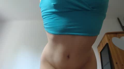 Snapshot of lisaskybaby chatting on July 6, 5:59 am Lisaskybaby online show from July 6, 5:59 am