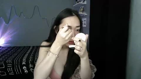 Snapshot of lisawagner07 chatting on February 23, 7:55 pm Xinli Su online show from February 23, 7:55 pm