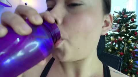 Lisbet online show from January 14, 7:00 pm