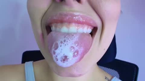 Lisbet online show from November 13, 3:33 pm