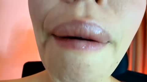 Snapshot of lisbet_21x chatting on June 27, 2:44 pm Lisbet online show from June 27, 2:44 pm