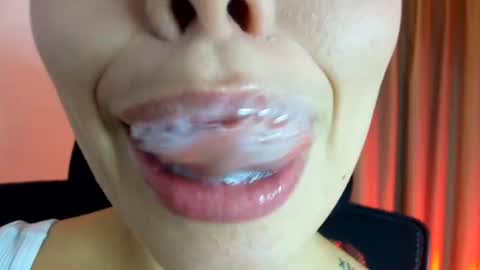Snapshot of lisbet_21x chatting on July 9, 3:27 pm Lisbet online show from July 9, 3:27 pm