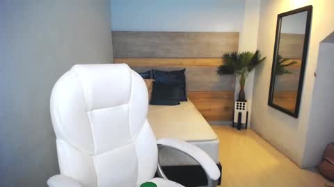 Liseth Fox online show from December 12, 2:04 am