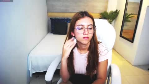 Liseth Fox online show from February 26, 11:37 pm