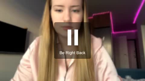 Snapshot of lisi_kiss_ chatting on May 17, 5:42 pm Aurora online show from May 17, 5:42 pm