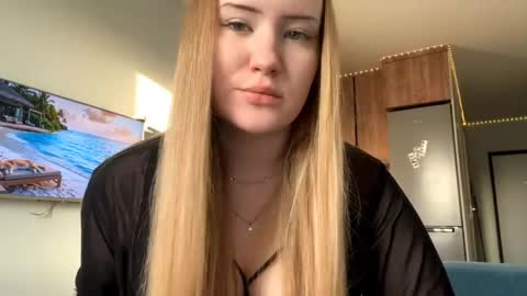 Snapshot of lisi_kiss_ chatting on May 19, 5:08 pm Aurora online show from May 19, 5:08 pm