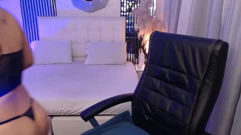 Snapshot of liss_black chatting on May 26, 3:57 am Andrea online show from May 26, 3:57 am